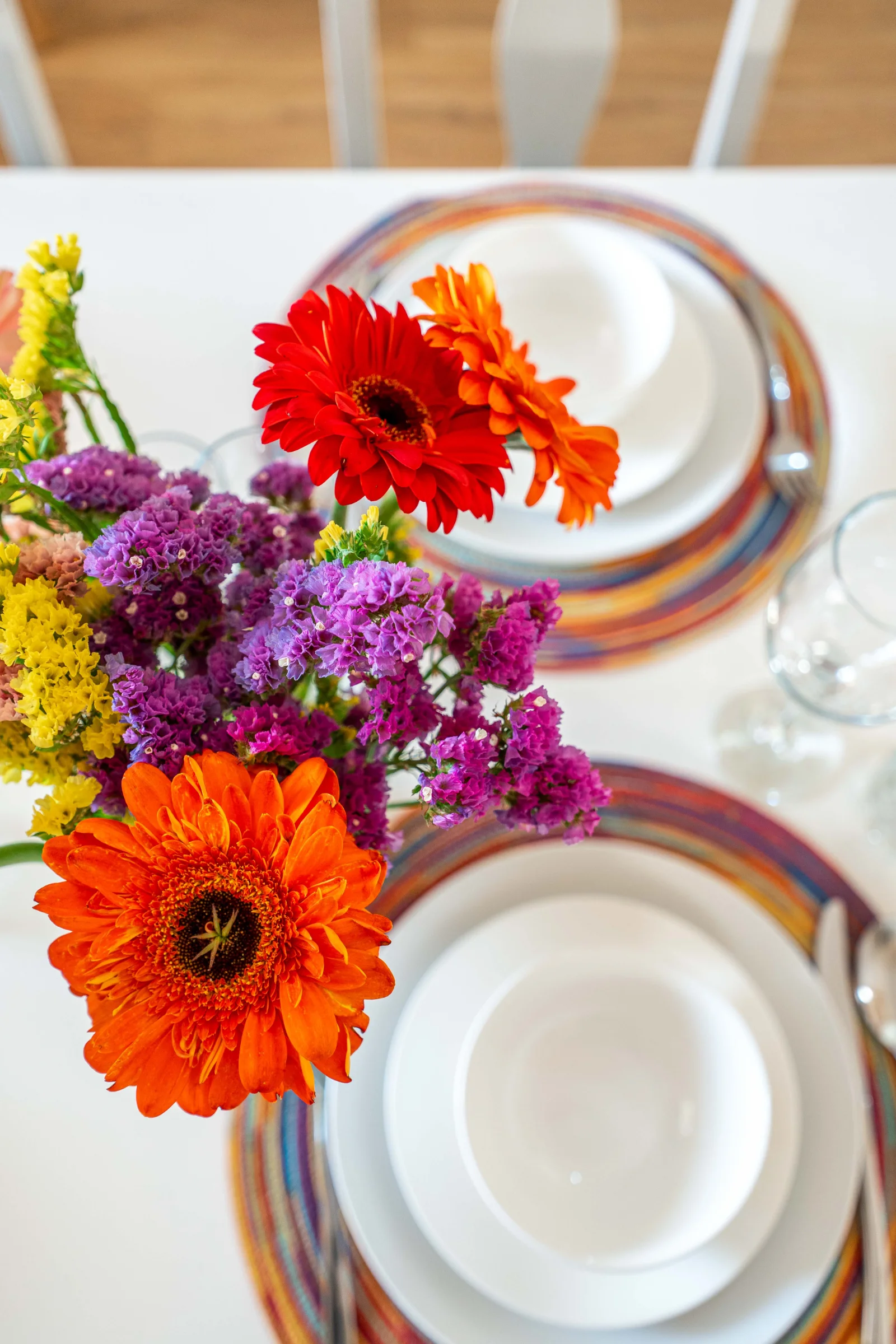 Mastering the First Impression: Your intriguing post title goes here Sunnylodging Sliema Dining Table